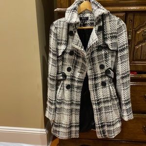 Double Breasted Plaid Black and White Junior's Peacoat